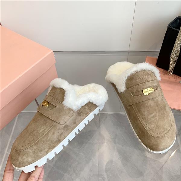 20243518944249 26023